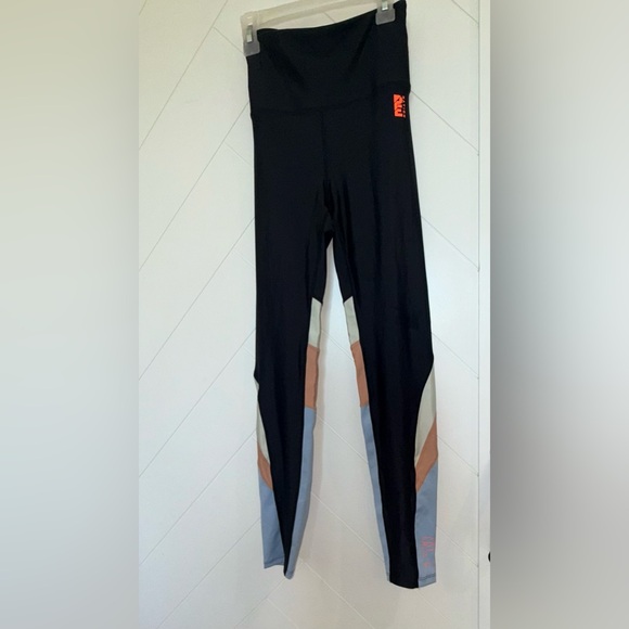 P.E. Nation Wondergoal Leggings glossy high rise power compression band Large - Picture 13 of 16